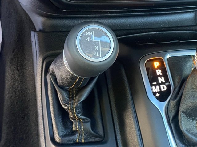 Used 2021 Jeep Gladiator Overland image 24