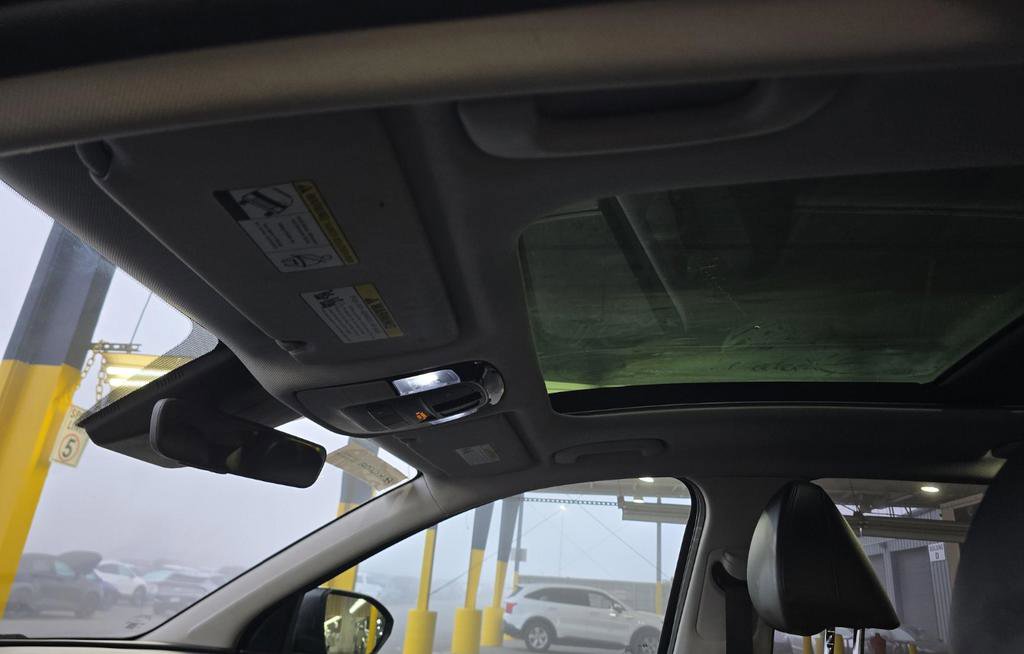 Used 2022 Hyundai Tucson Limited image 12