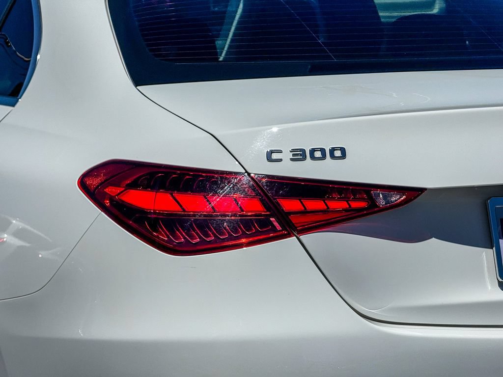 Used 2022 Mercedes-Benz C 300 Sedan image 9