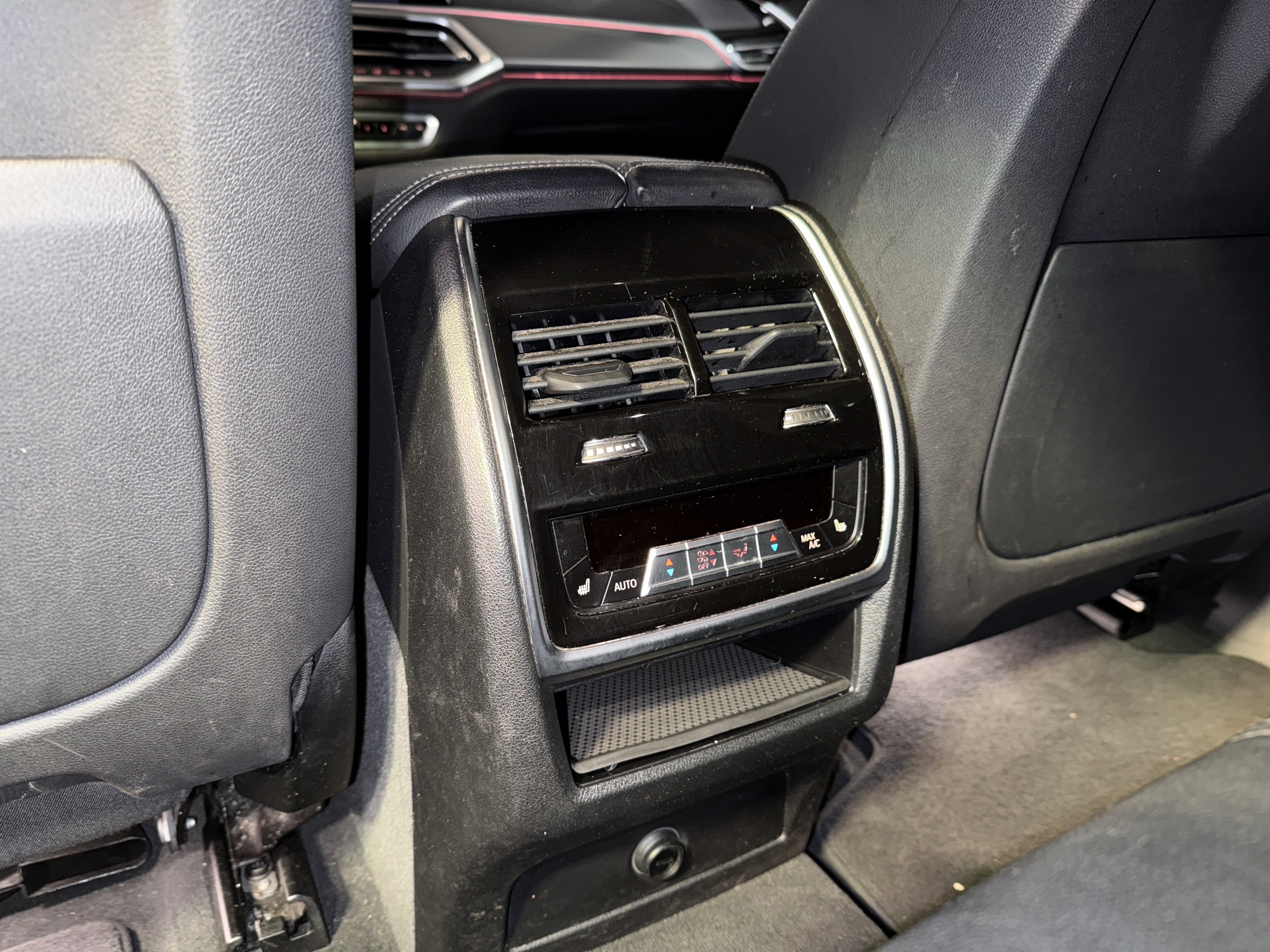 Used 2019 BMW X5 xDrive40i w/ Convenience Package image 29