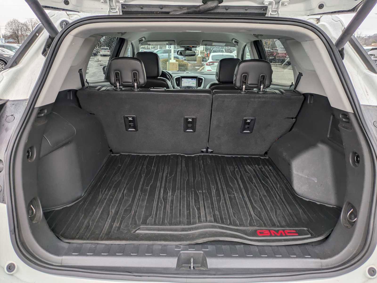 Used 2019 GMC Terrain SLT w/ Preferred Package image 33