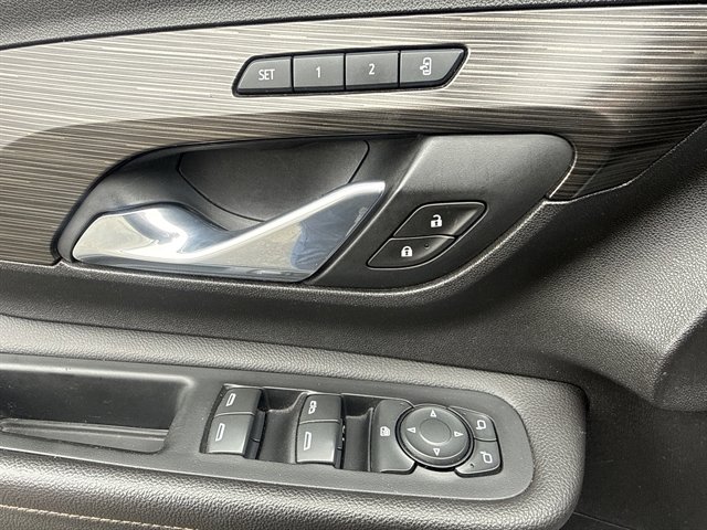 Used 2019 GMC Terrain SLT w/ Preferred Package image 10