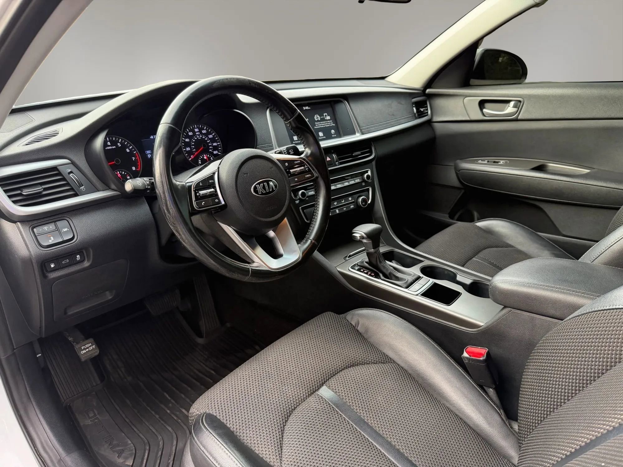 Used 2020 Kia Optima S image 14