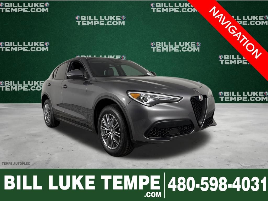 Used 2023 Alfa Romeo Stelvio Sprint image 1