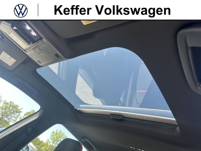 New 2026 Volkswagen GTI SE FWD image 26