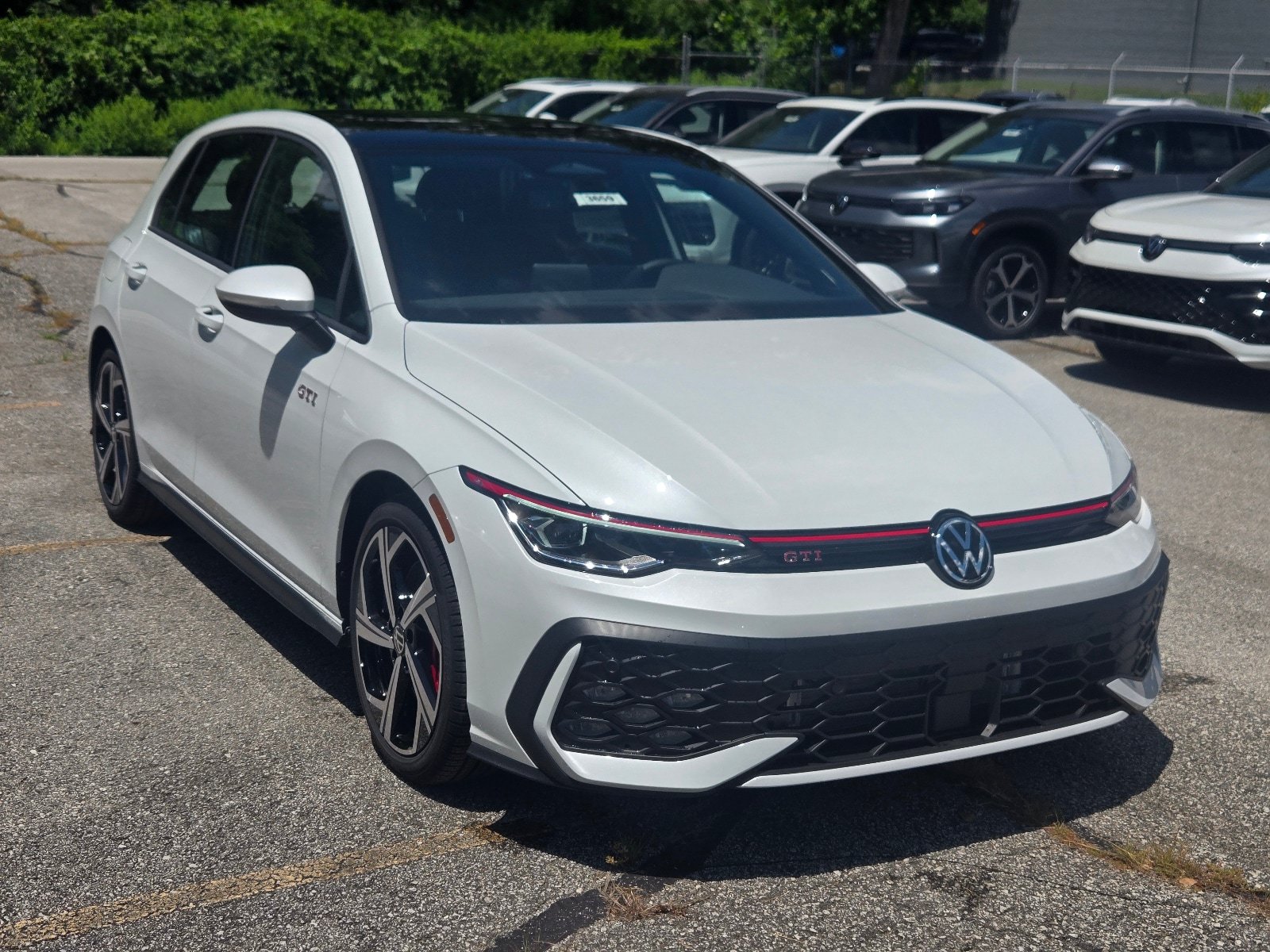 New 2026 Volkswagen GTI SE FWD image 7