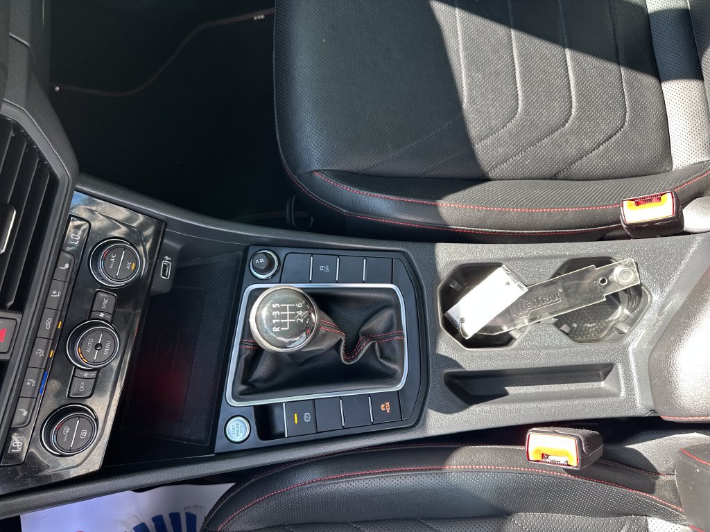 Used 2020 Volkswagen Jetta GLI Autobahn FWD image 17