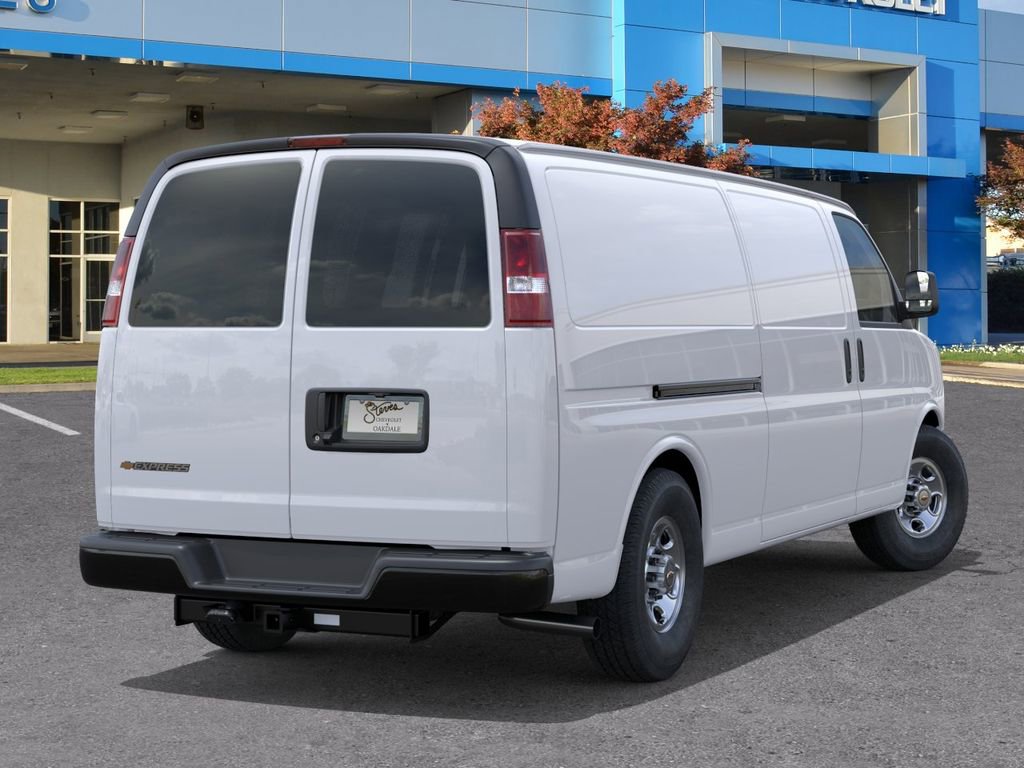 New 2026 Chevrolet Express 3500 Extended RWD image 4