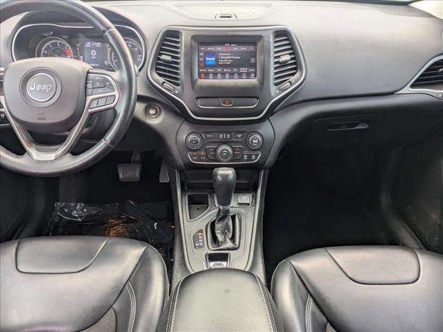 Used 2019 Jeep Cherokee Latitude Plus image 16