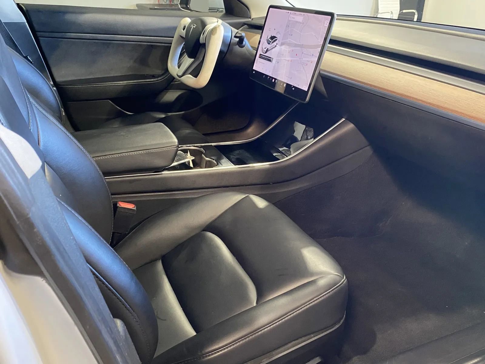 Used 2020 Tesla Model 3 Standard Range Plus image 6