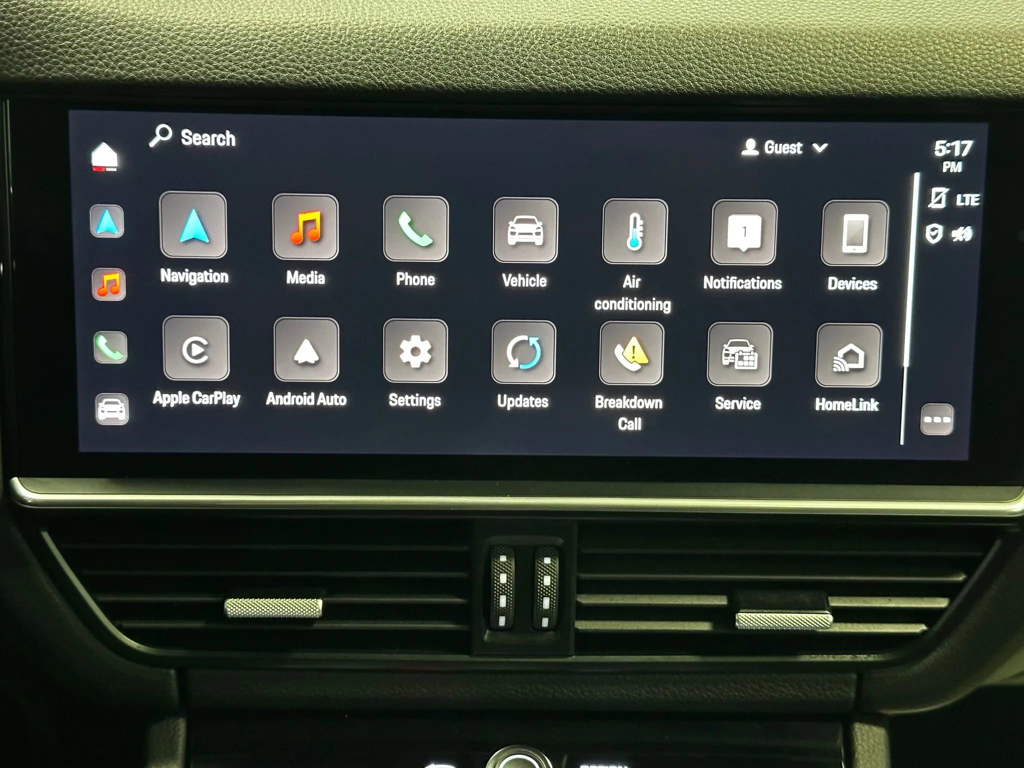 Used 2023 Porsche Cayenne image 35