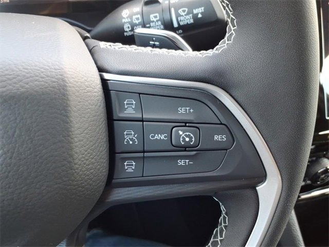 New 2025 Jeep Grand Cherokee L Laredo image 26