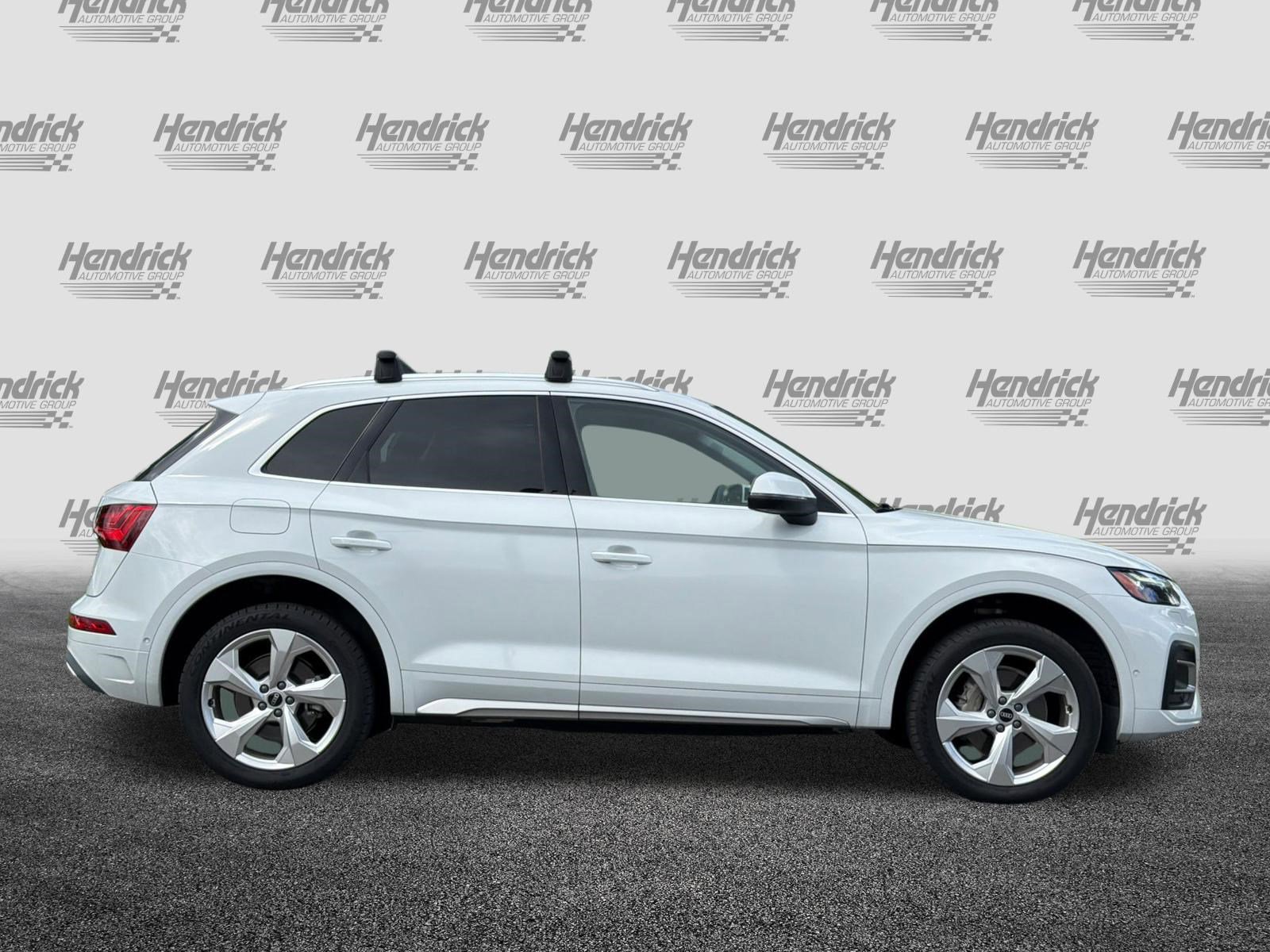 Used 2021 Audi Q5 Prestige w/ Prestige Package image 3