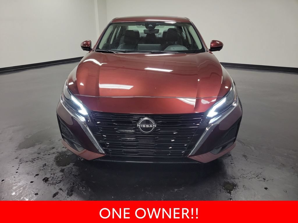 Used 2024 Nissan Altima 2.5 SL FWD image 3