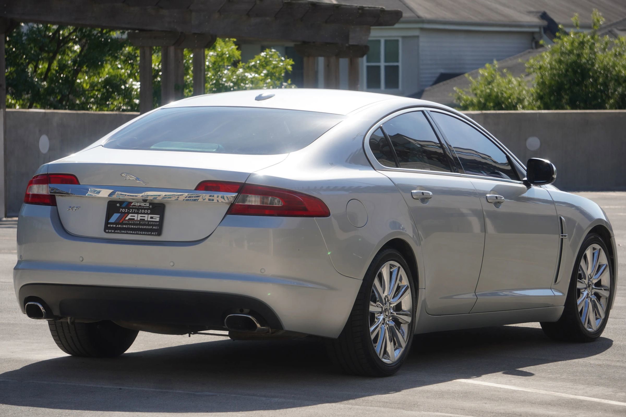 Used 2011 Jaguar XF Premium RWD image 10