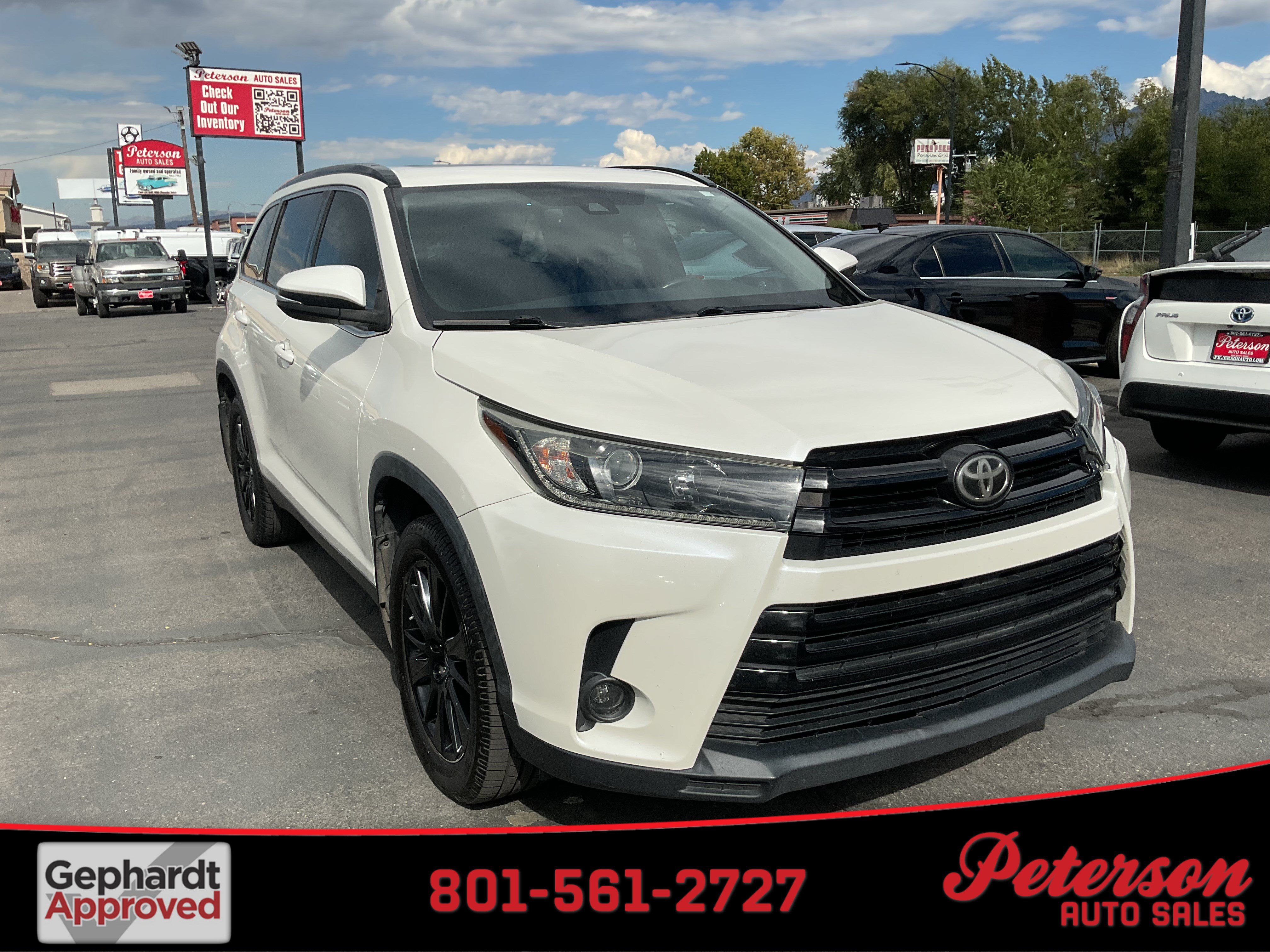 Used 2019 Toyota Highlander SE