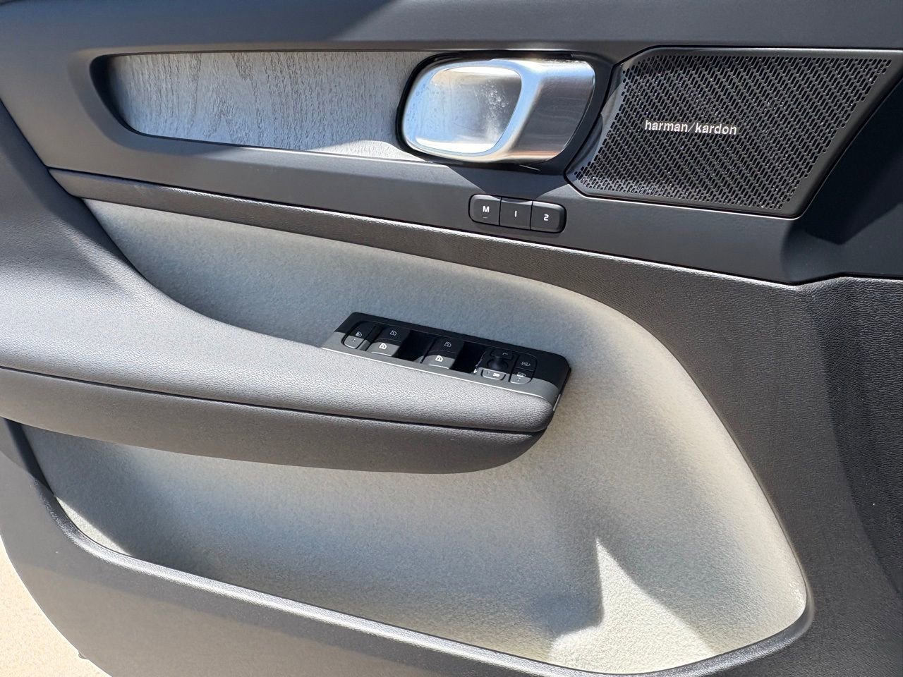 New 2026 Volvo XC40 B4 Plus w/ Protection Package Premier image 15