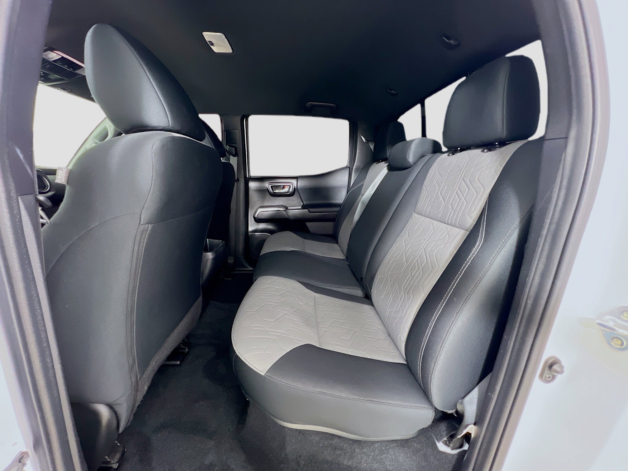 Used 2023 Toyota Tacoma TRD Off-Road image 25