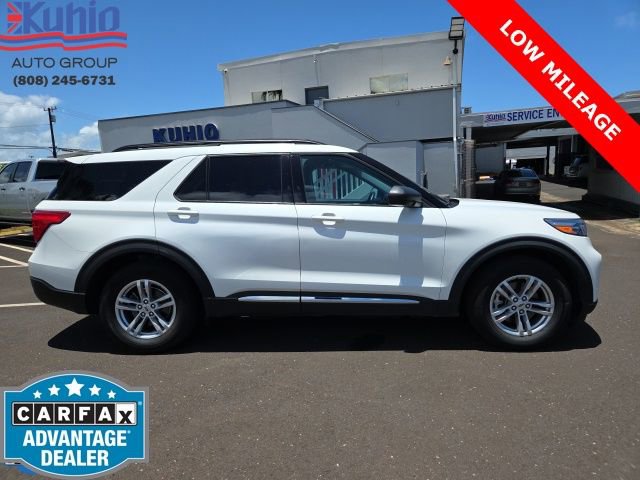 Used 2022 Ford Explorer XLT image 2