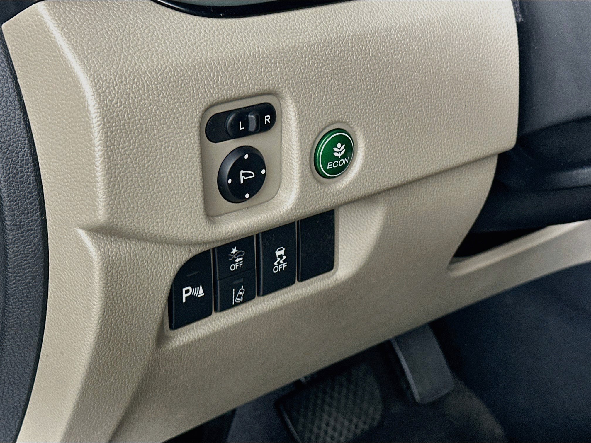Used 2019 Honda Pilot Touring image 16