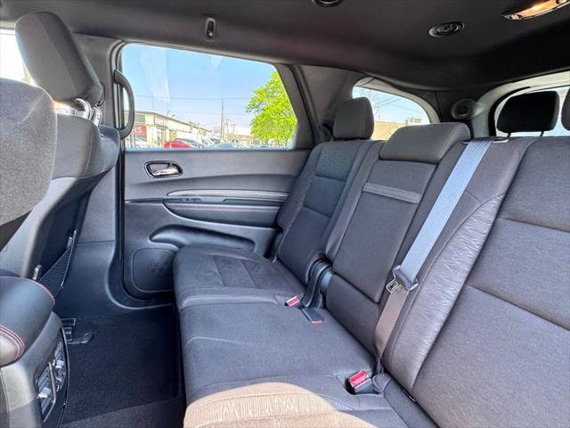 Certified 2025 Dodge Durango R/T w/ Blacktop Package AWD/4WD image 17