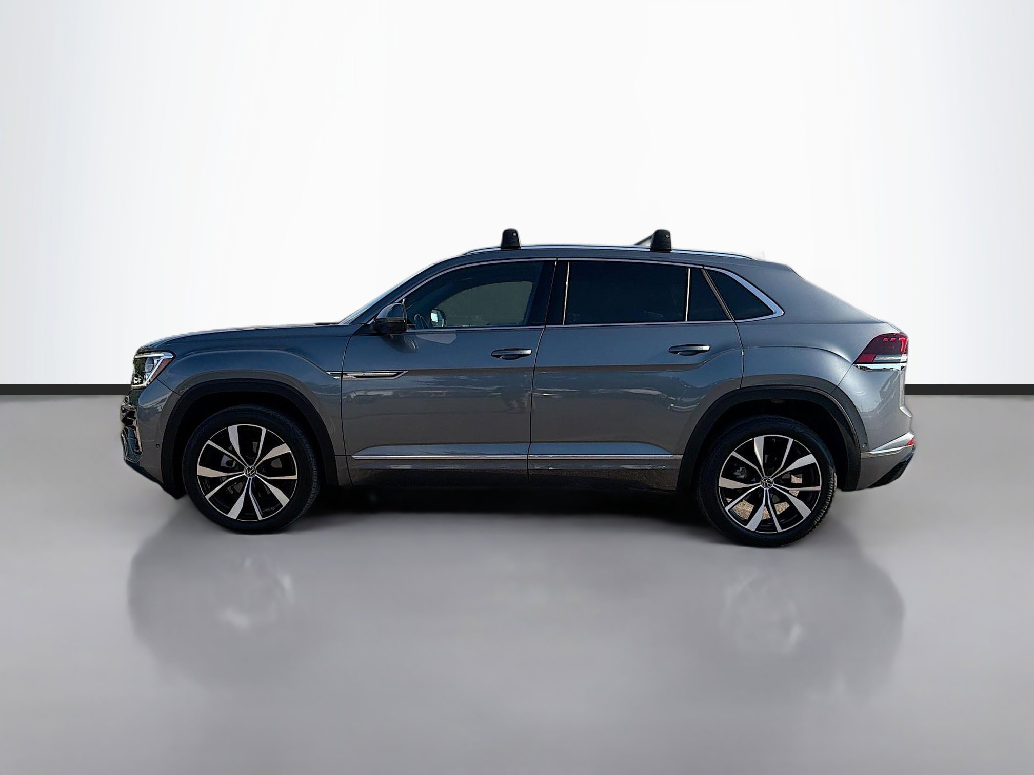 Used 2024 Volkswagen Atlas Cross Sport SEL Premium R-Line image 6