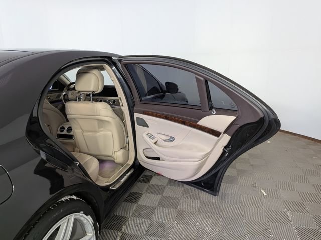 Used 2015 Mercedes-Benz S 550 4MATIC Sedan image 35