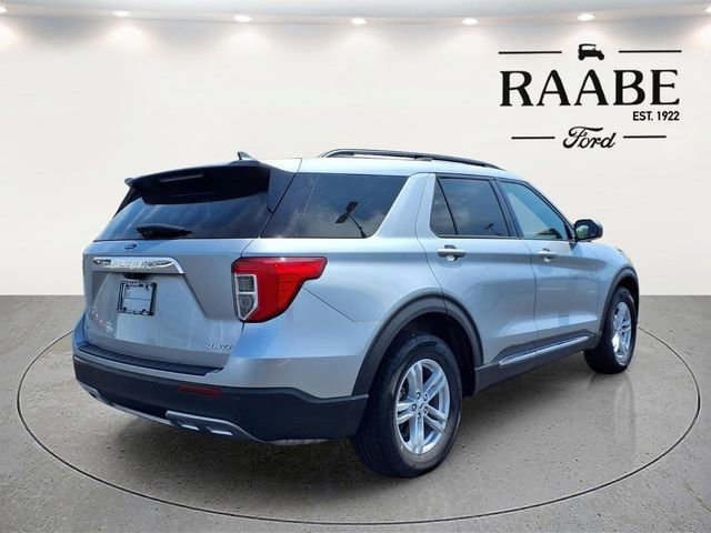 Used 2023 Ford Explorer XLT w/ Equipment Group 202A AWD/4WD image 7