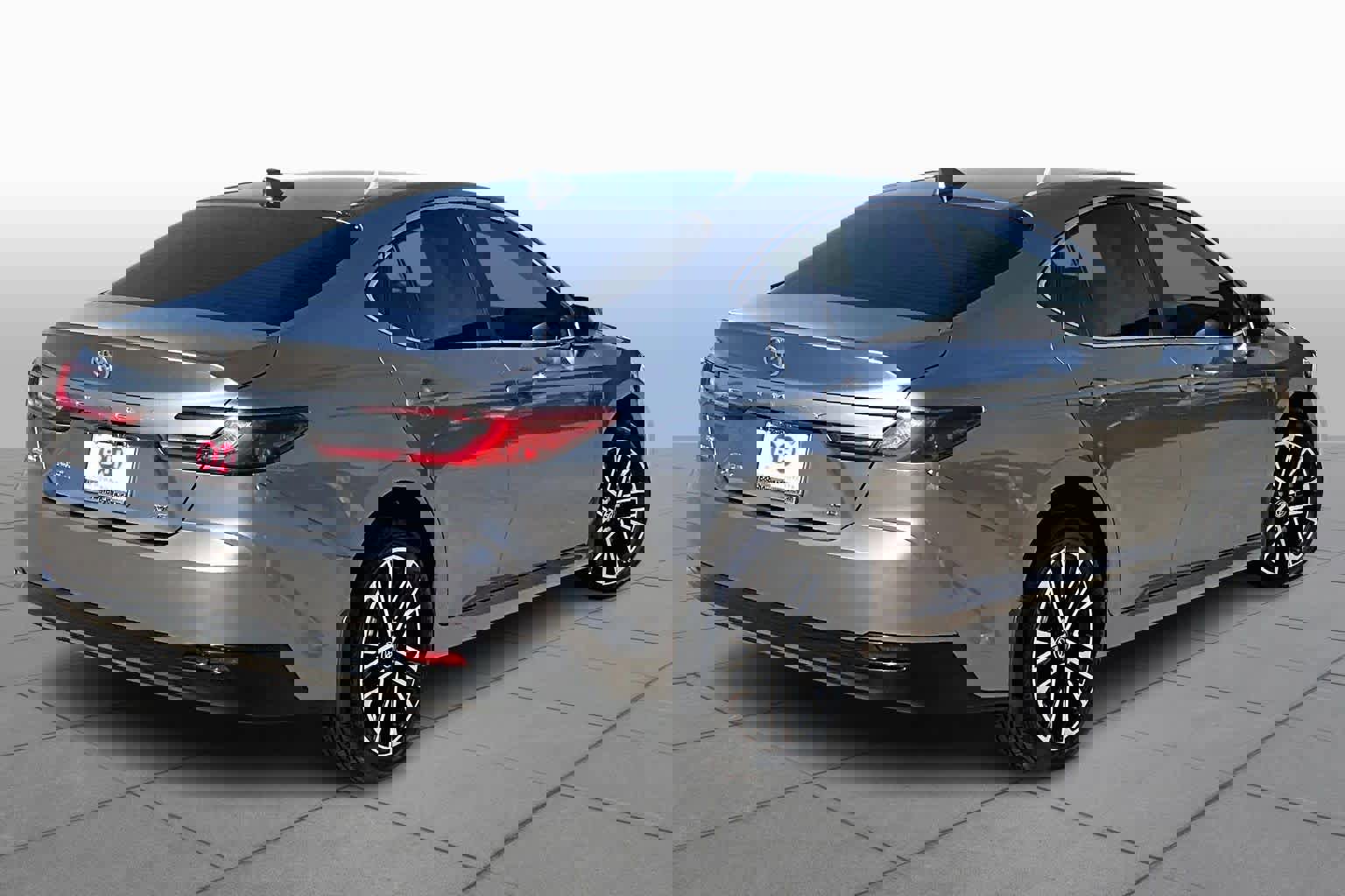 Used 2026 Toyota Camry XLE image 13