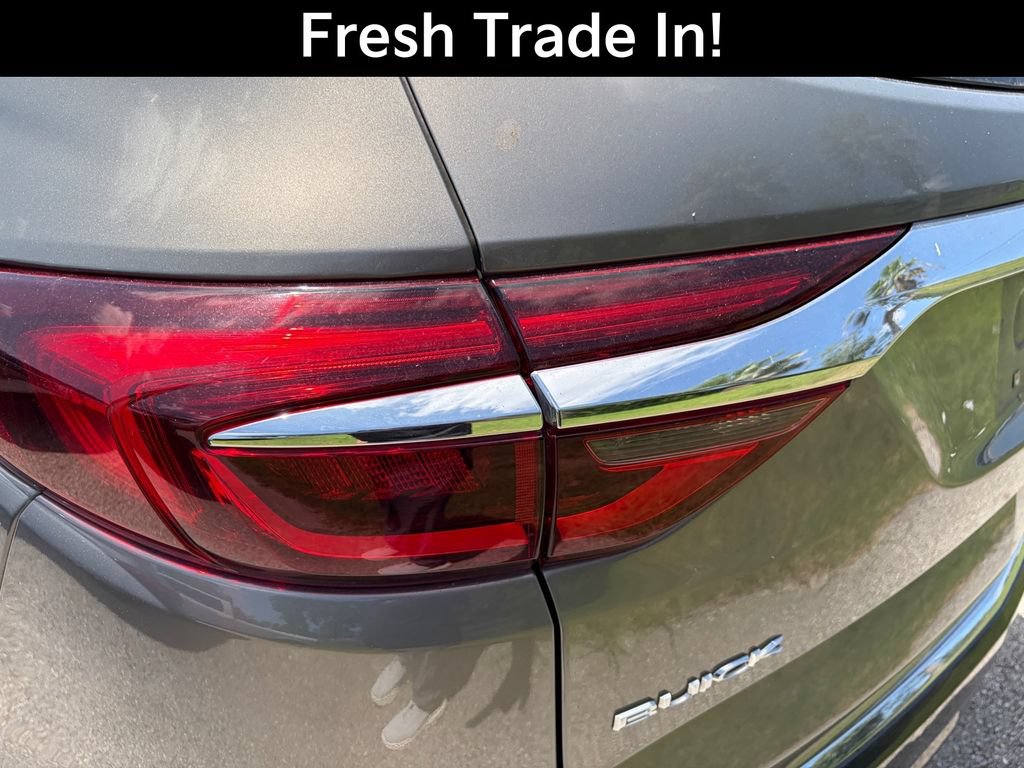 Used 2018 Buick Enclave Avenir w/ Avenir Technology Package FWD image 11