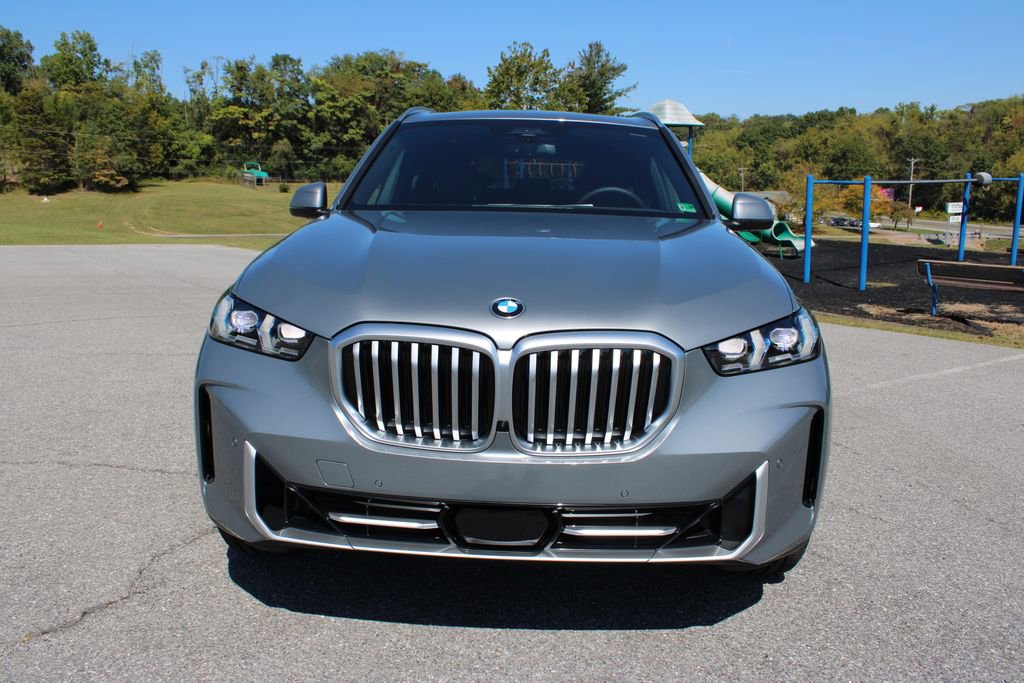 New 2026 BMW X5 xDrive40i image 3