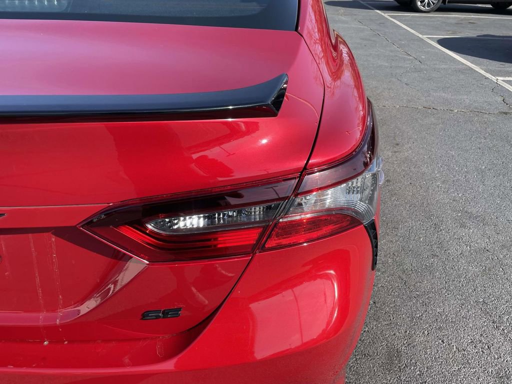 Used 2024 Toyota Camry SE image 18