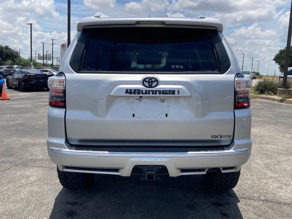 Used 2022 Toyota 4Runner TRD Sport RWD image 6
