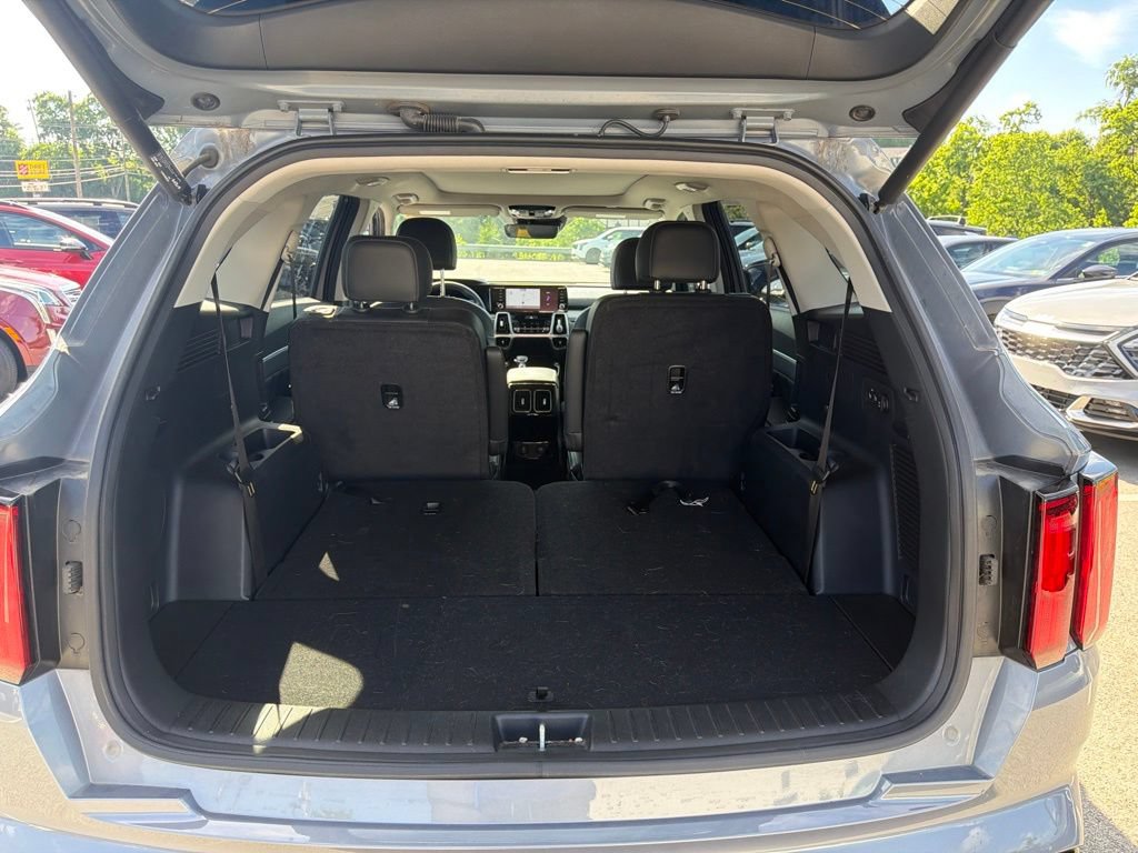 Certified 2023 Kia Sorento SX AWD/4WD image 11