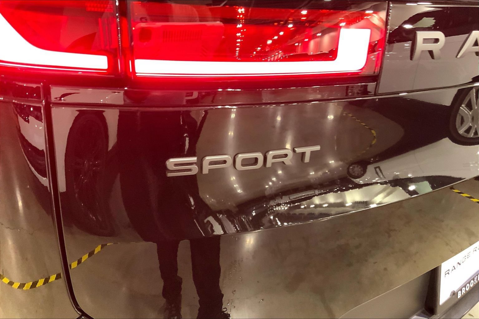 Certified 2026 Land Rover Range Rover Sport SE AWD/4WD image 9