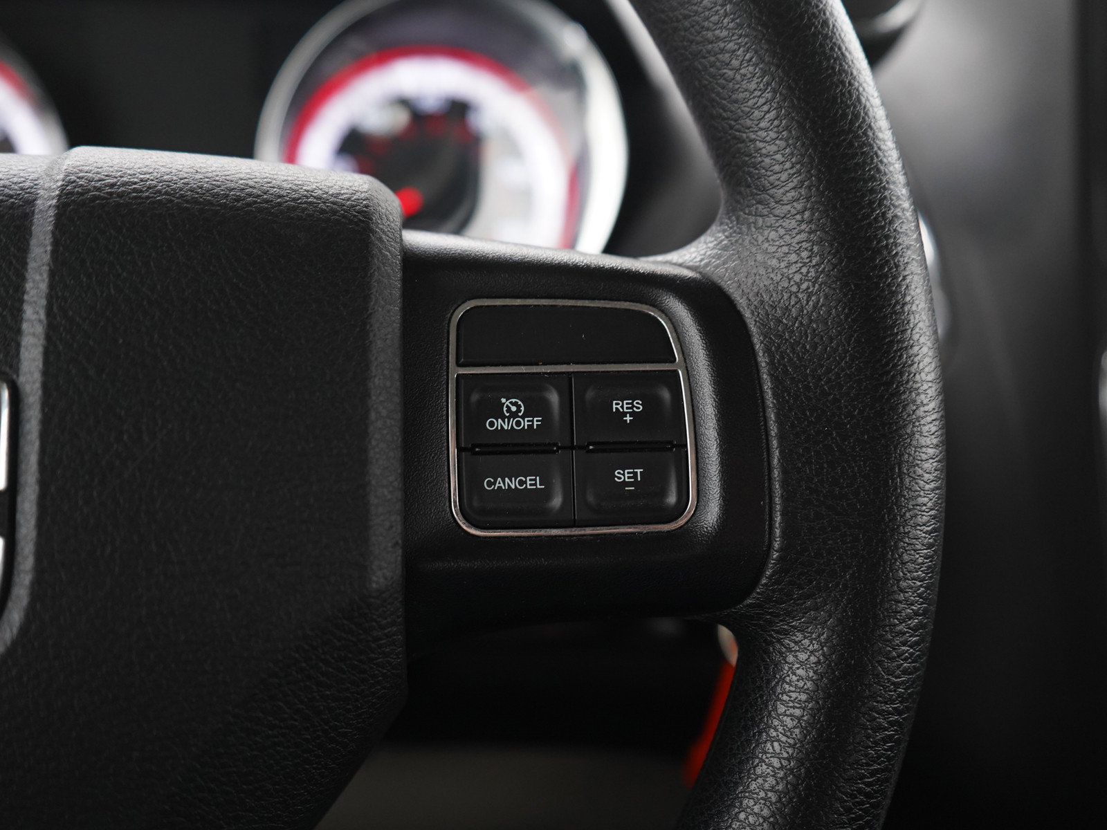 Used 2015 Dodge Grand Caravan American Value Package FWD image 26