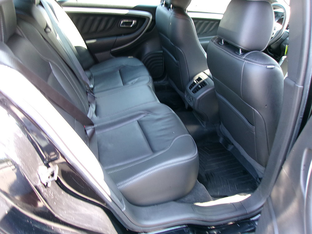 Used 2017 Ford Taurus SEL FWD image 7