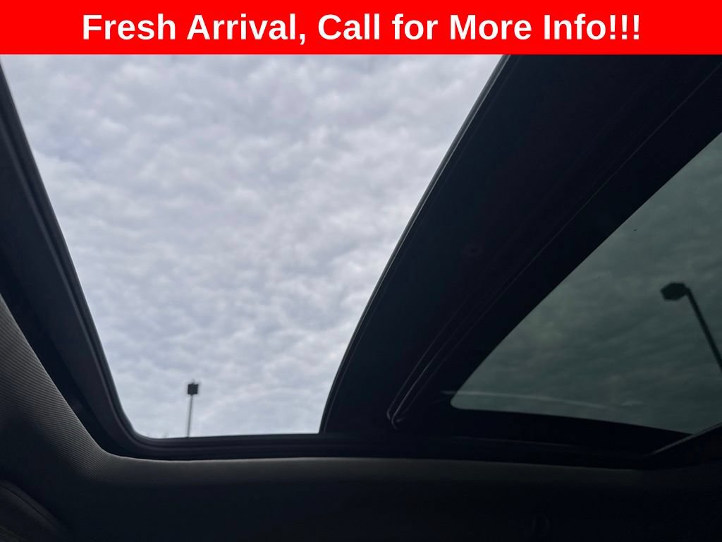 Used 2017 Lincoln MKZ Reserve w/ Technology Package FWD image 14