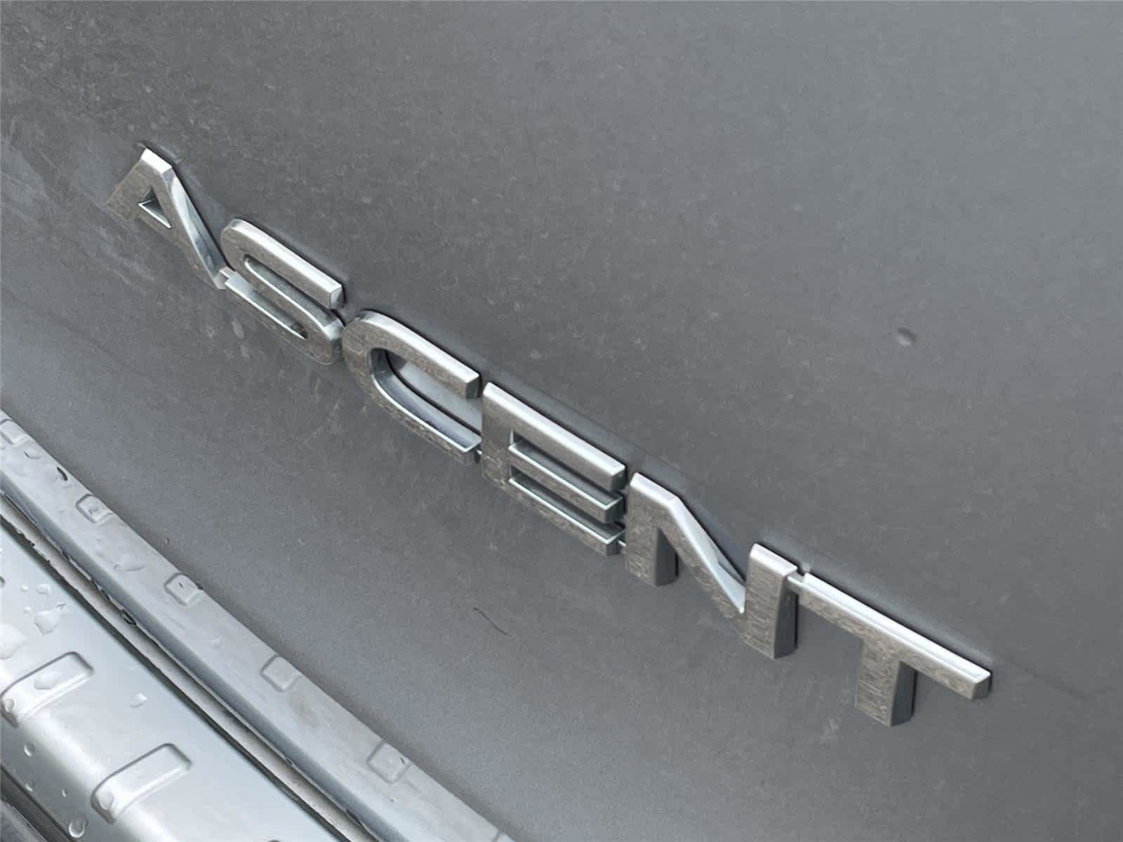 Used 2020 Subaru Ascent Premium w/ Convenience Package AWD/4WD image 10