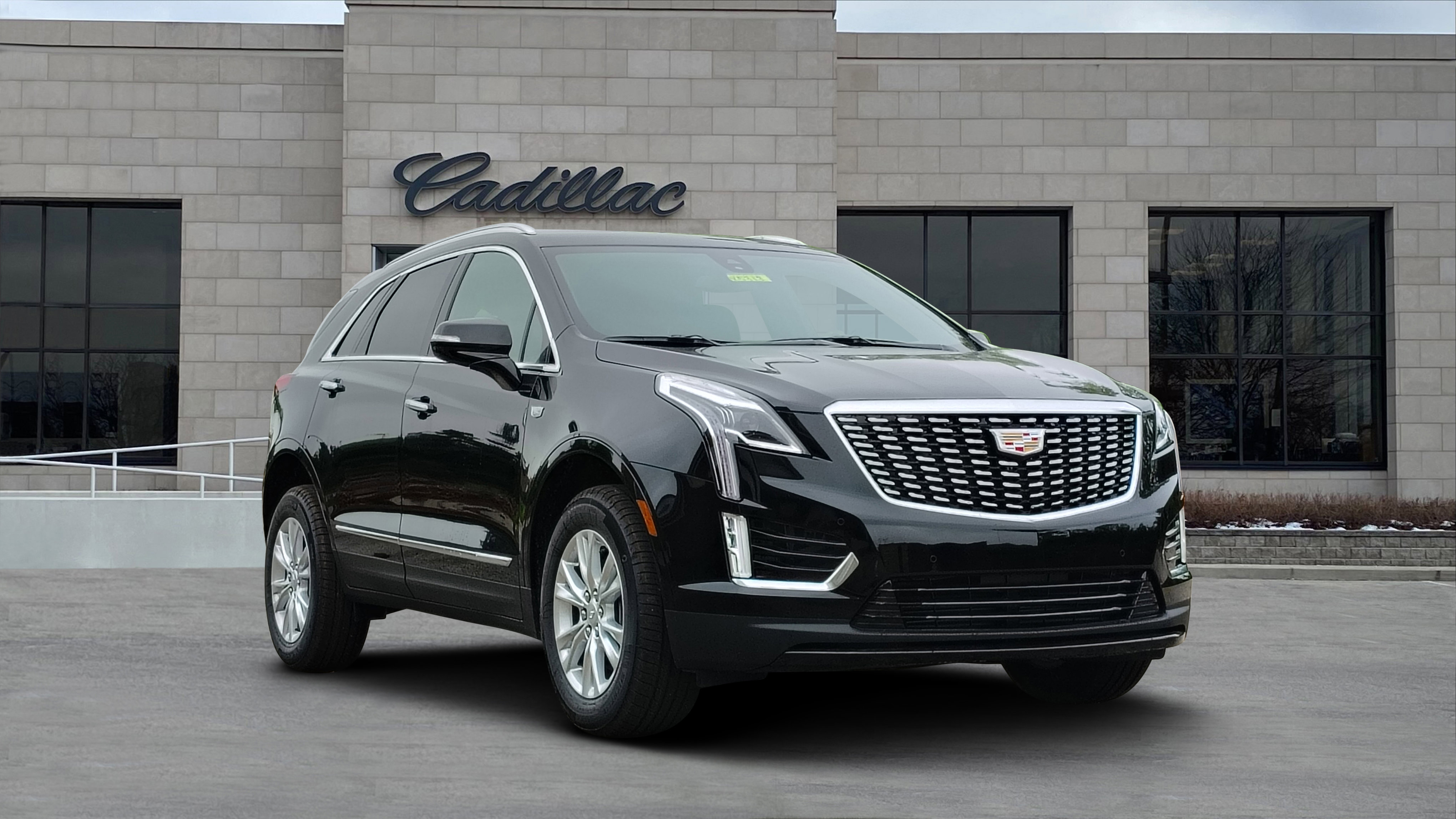 New 2025 Cadillac XT5 Luxury w/ LPO, Floor Liner Package video 1