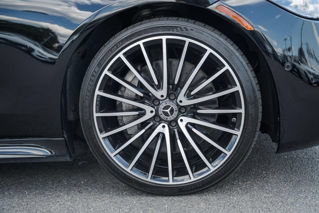 Certified 2022 Mercedes-Benz S 500 4MATIC w/ AMG Line Package image 13