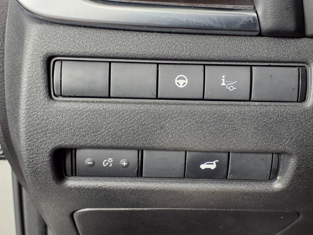 Used 2023 Nissan Rogue Platinum w/ Platinum Premium Package image 28