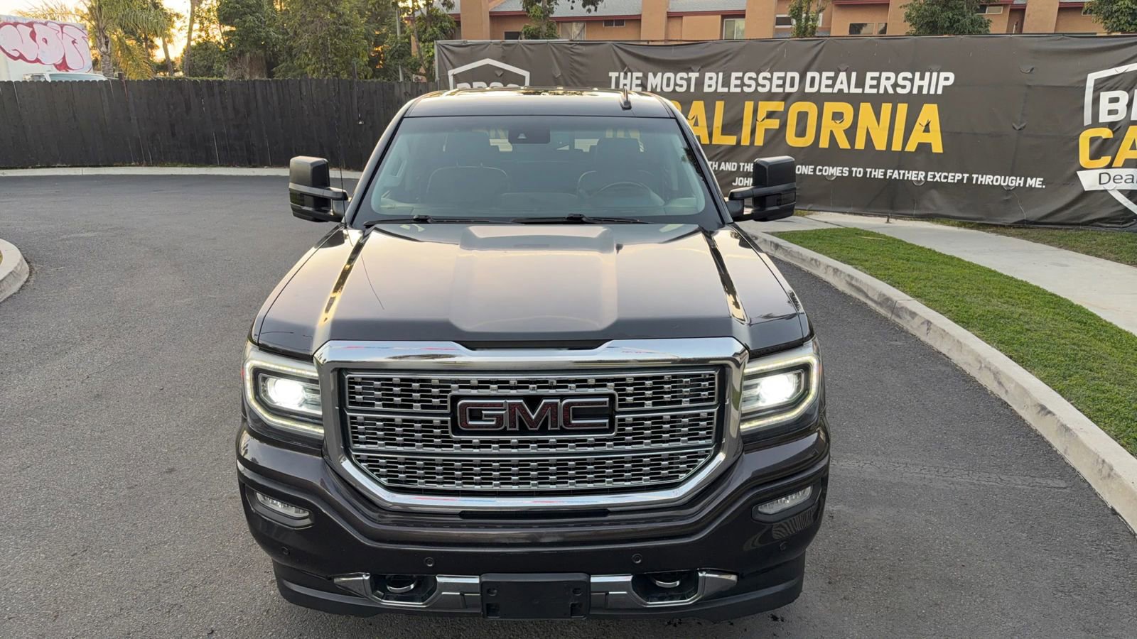 Used 2016 GMC Sierra 1500 Denali w/ Denali Ultimate Package image 12