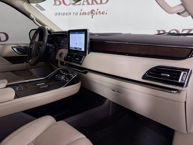 Used 2021 Lincoln Navigator Reserve w/ Luxury Package AWD/4WD image 36