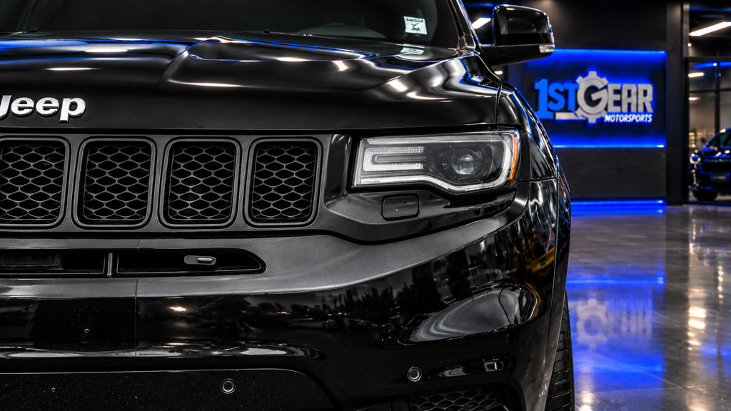 Used 2017 Jeep Grand Cherokee SRT AWD/4WD image 12