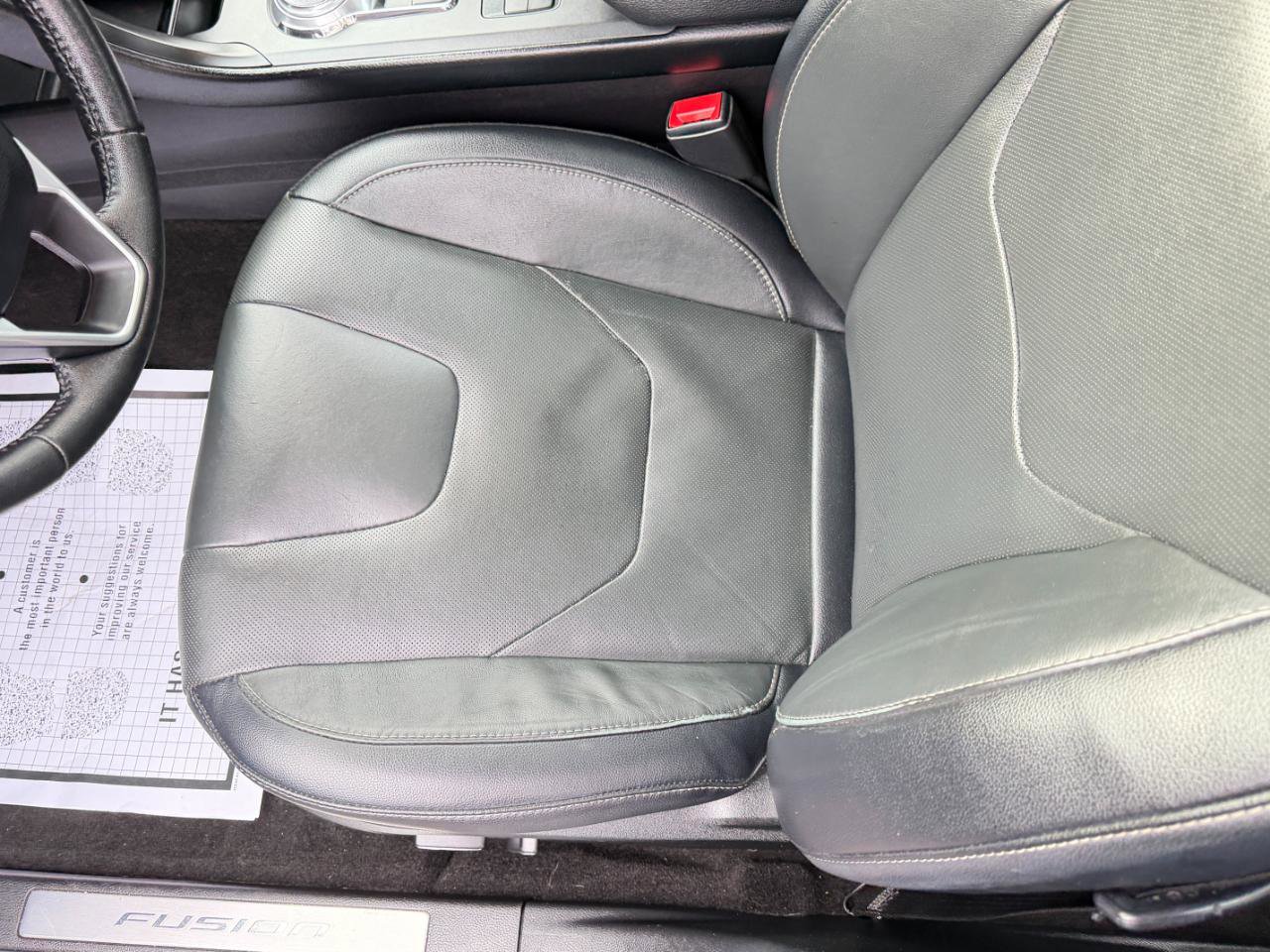 Used 2019 Ford Fusion Energi Titanium FWD image 14