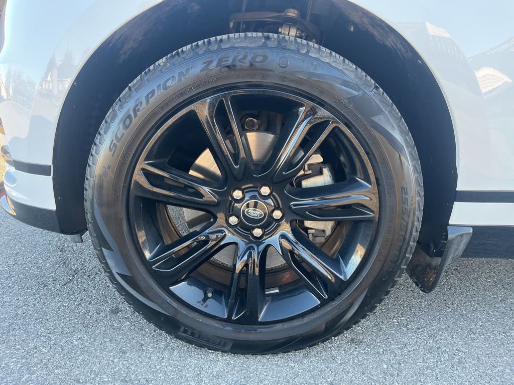 Used 2023 Land Rover Range Rover Velar R-Dynamic S image 15