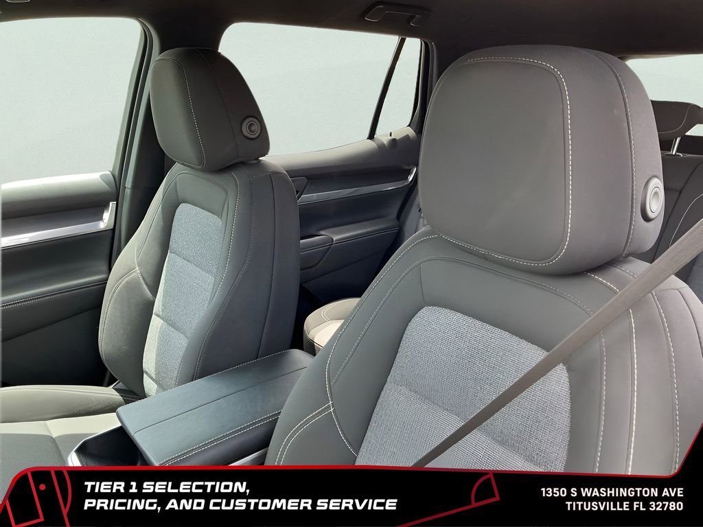 Used 2025 GMC Terrain Elevation AWD/4WD image 14