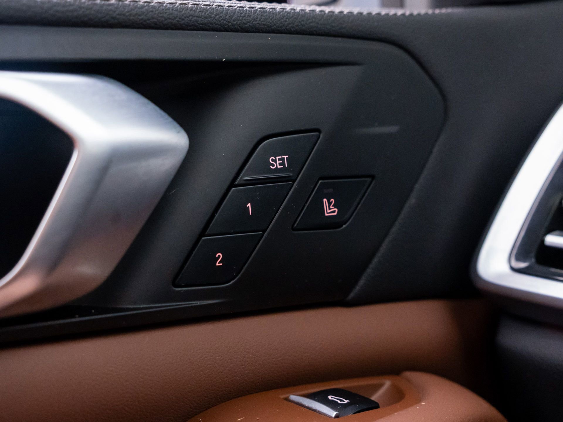 Certified 2023 BMW X5 M50i w/ Executive Package image 32