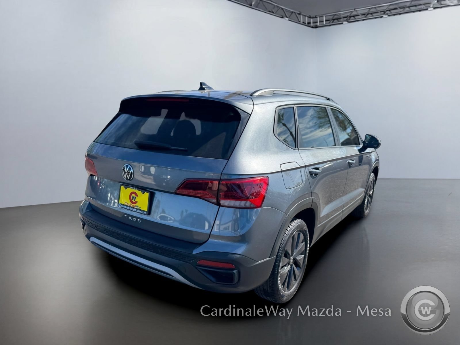 Used 2022 Volkswagen Taos S FWD image 4